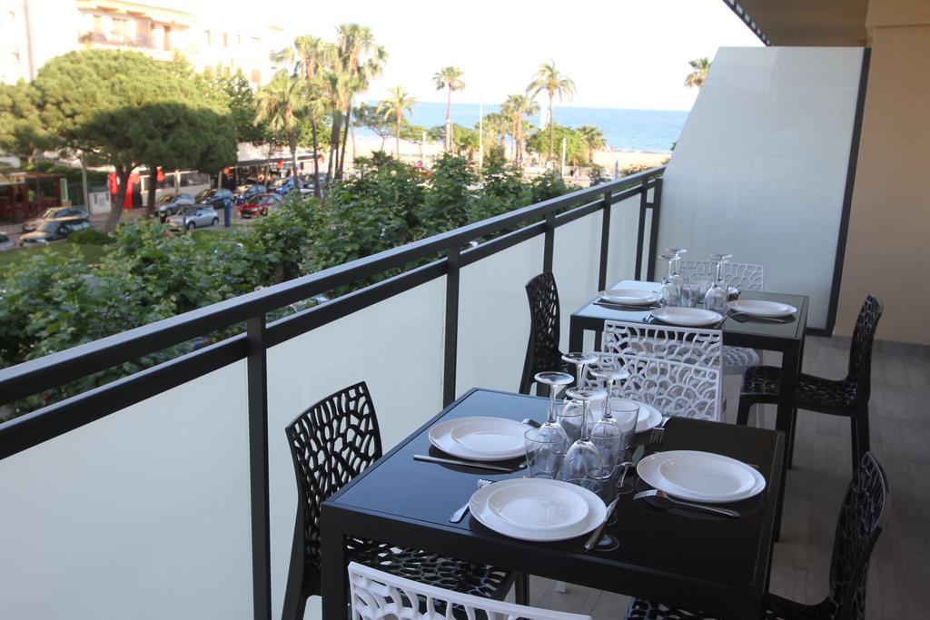 Apartamentos Cambrils Playa Spa Екстер'єр фото