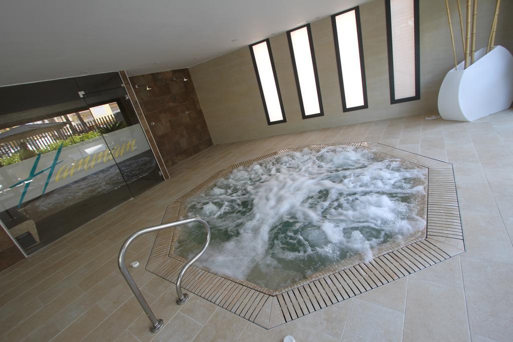 Apartamentos Cambrils Playa Spa Екстер'єр фото